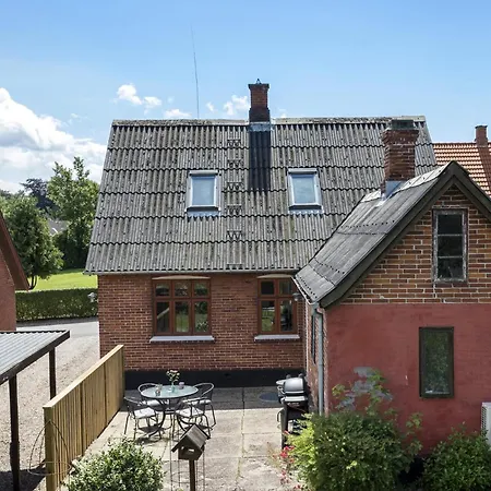 3 Bedroom Cozy In Rudkobing Semesterbostad *