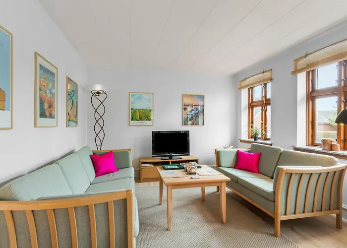 3 Bedroom Cozy In Rudkobing بيت للعطل Spodsbjerg